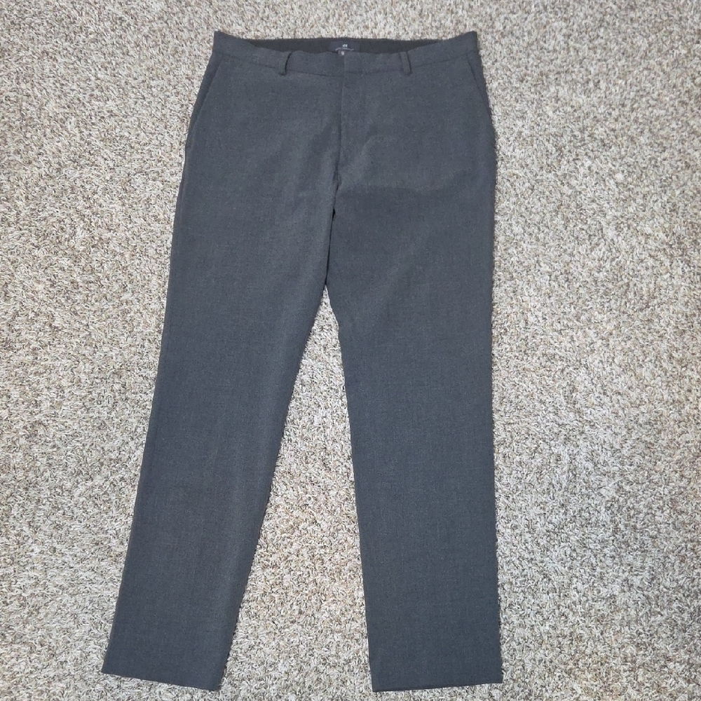 H&M Men's‎ Gray Flat Front Dress Pants Size 33x33